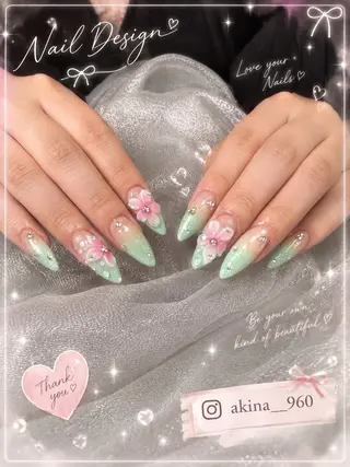 ネイル Akina Nailのネイルデザイン
