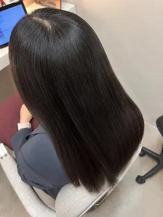 セミロング オイカワ /個室/髪質改善のヘアスタイル