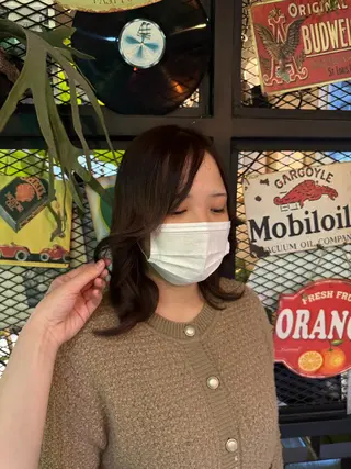 ミディアム 河野 朱里のヘアスタイル