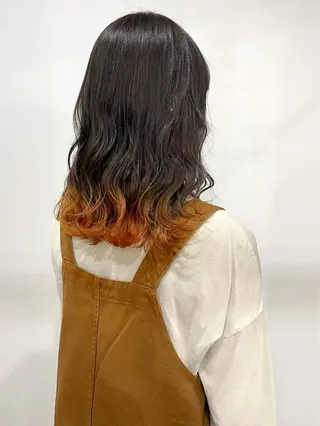 カラー white.梅田 デザインカラー🦄のヘアスタイル