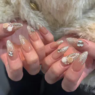 セミロング ジェニーク 恵比寿店のネイルデザイン