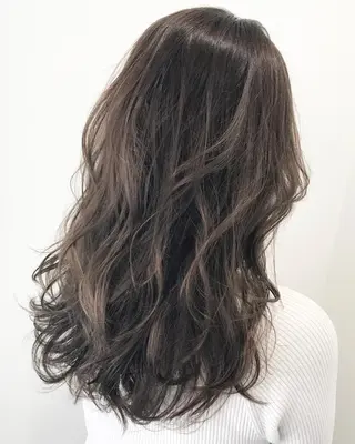 セミロング カラー 若杉 諒のヘアスタイル