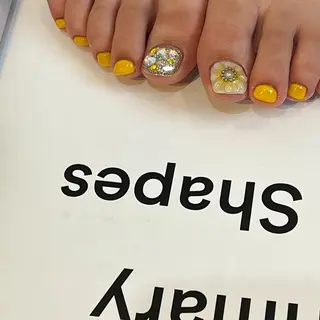 ネイル nailsalon ULLのネイルデザイン