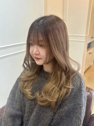 ロング houda marinのヘアスタイル
