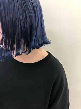 カラー ニシオカ タクヤのヘアスタイル