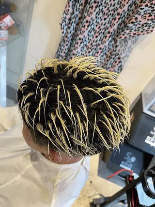 カラー 原谷 一成のヘアスタイル