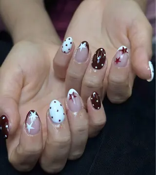 ネイル Iconic Nailのネイルデザイン