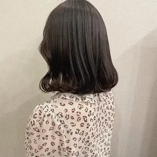 カラー 依咲 isakiのヘアスタイル