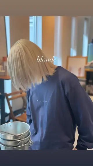 ショート カラー 💜ハイトーン💛 マジカルかいちゃんのヘアスタイル