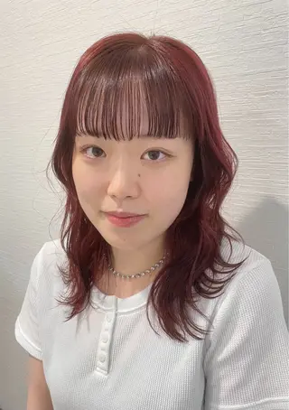 ミディアム カラー Amour なぐらのヘアスタイル