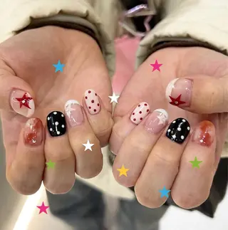 ネイル koyuki.🍓 博多/ポップネイルのネイルデザイン