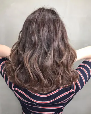 ミディアム カラー 【透明感、艶髪】西村 有司のヘアスタイル