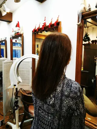 ロング 上間 洋子のヘアスタイル