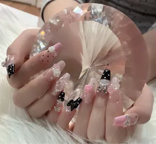ネイル LoaChaton kaeのネイルデザイン