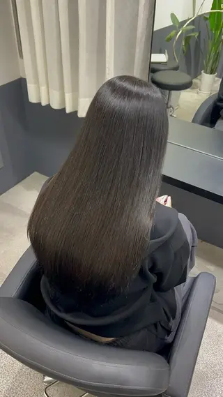 カラー YUDAIブリーチ• カラー/心斎橋•難波のヘアスタイル