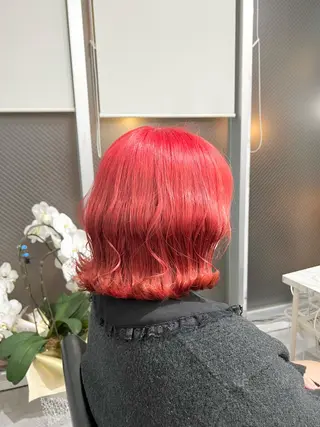 ショート カラー 🫧艶ダブルカラー ブリーチ🫧トモヤのヘアスタイル