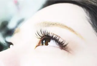 マツエク・マツパ セレビアイ 銀座店のマツエク・マツパデザイン