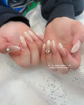 ネイル e’s nail Lumièreのネイルデザイン