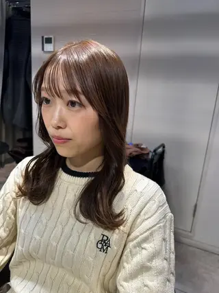 セミロング カラー 似合う髪型見つけます AYAKAのヘアスタイル