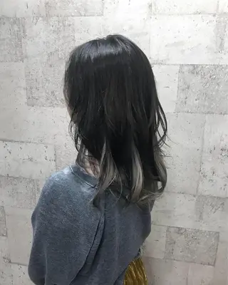 ミディアム カラー インナーカラー/天神 ブリーチ/吉田のヘアスタイル