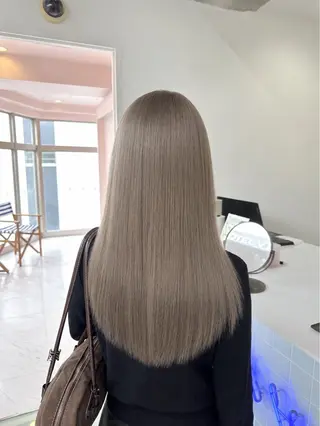 ロング カラー モテ艶🪄ベージュ カラー🧸RUKAのヘアスタイル