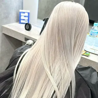 カラー Yoshiいろあそび 八王子/ハイトーンのヘアスタイル