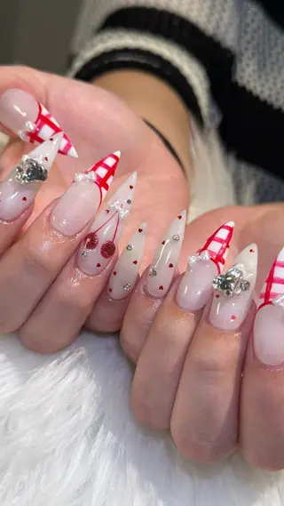 ネイル Aly .のネイルデザイン