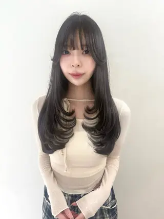 ロング カラー レイヤーカット🫧 🎀Tomoka🎀のヘアスタイル