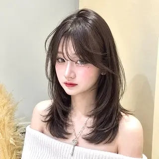 セミロング 透明感✨美髪矯正 🦋村松優斗のヘアスタイル