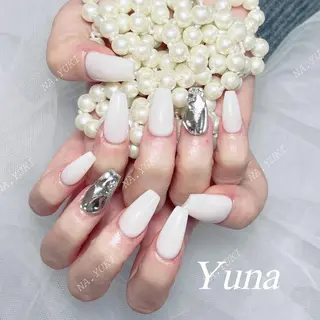 ネイル 🦋 Queenieのネイルデザイン
