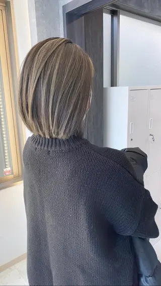 ミディアム en Siena エンシエナのヘアスタイル
