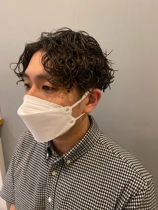 パーマ メンズ 似合う髪型見つけます AYAKAのヘアスタイル