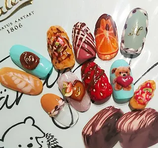 ネイル ネイルスペースR 小林のネイルデザイン