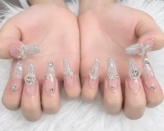 ネイル MIKA RUBY NAIL SLONのネイルデザイン