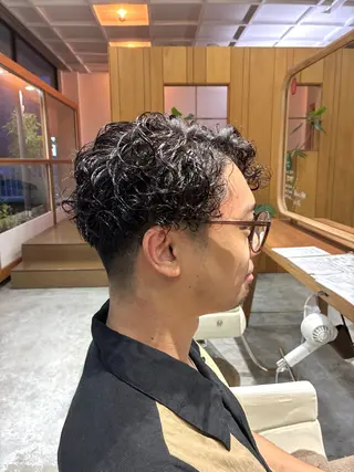 ショート パーマ メンズ 佐藤 悠生 メンズパーマ.カットのヘアスタイル