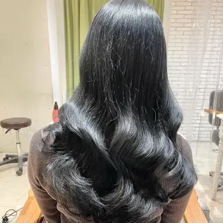 ロング レイヤーカット 小山 悠のヘアスタイル