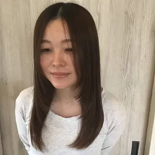 ロング 渕 七海のヘアスタイル