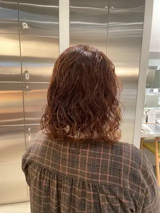 ミディアム 斎藤 好のヘアスタイル