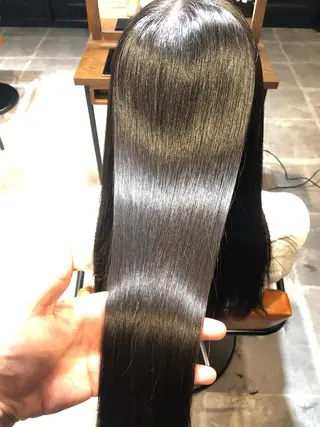 ロング Aface アフェイスのヘアスタイル