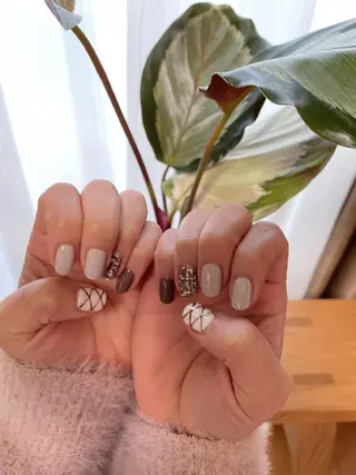 蘭磨 ネイル♣️のネイルデザイン