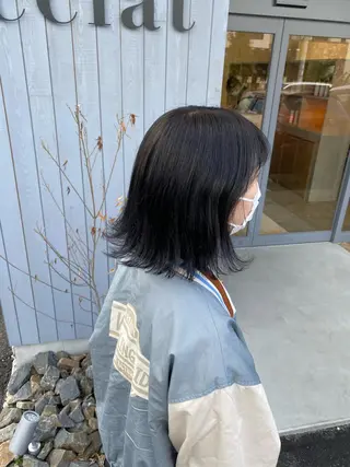 ミディアム 大久保 梨音のヘアスタイル