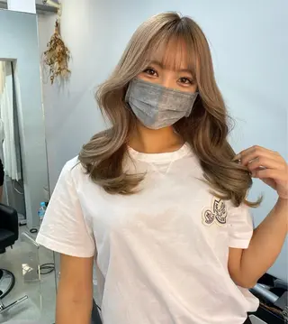 ミディアム カラー パーマ ヘアアレンジ メンズ キッズ ネイル マツエク・マツパ アイブロウ ハイライト、レイヤー カット/西梅田/中西のヘアスタイル
