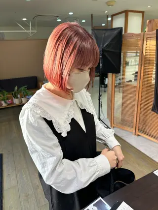 ショート カラー ブリーチカラー🫧 森　凪沙のヘアスタイル
