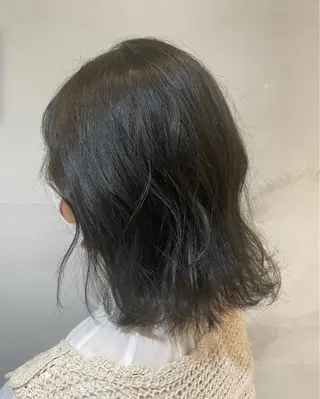 ミディアム カラー [siie] カキのヘアスタイル
