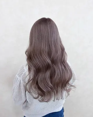 ロング 角田 満帆のヘアスタイル