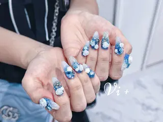 ネイル ✨Nailsalon Vi+✨のネイルデザイン