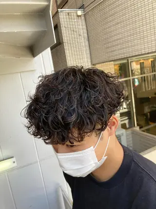 パーマ メンズ 曲がる縮毛矯正 LIBER 岩名のヘアスタイル