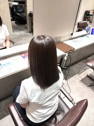 カラー 楠原 彩加のヘアスタイル