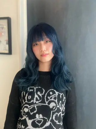 セミロング カラー Liere Muuのヘアスタイル