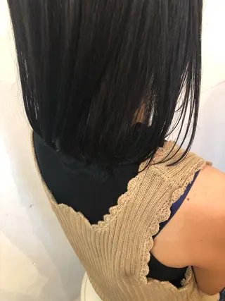 ミディアム デザインカット🎨 ボブおざきのヘアスタイル
